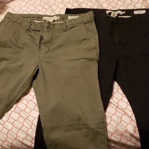 2 H&M skinny chinos sz 33w black & olive green